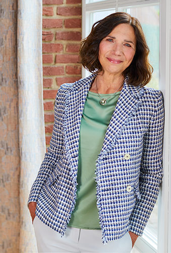 Author portrait of Maria Steuer.